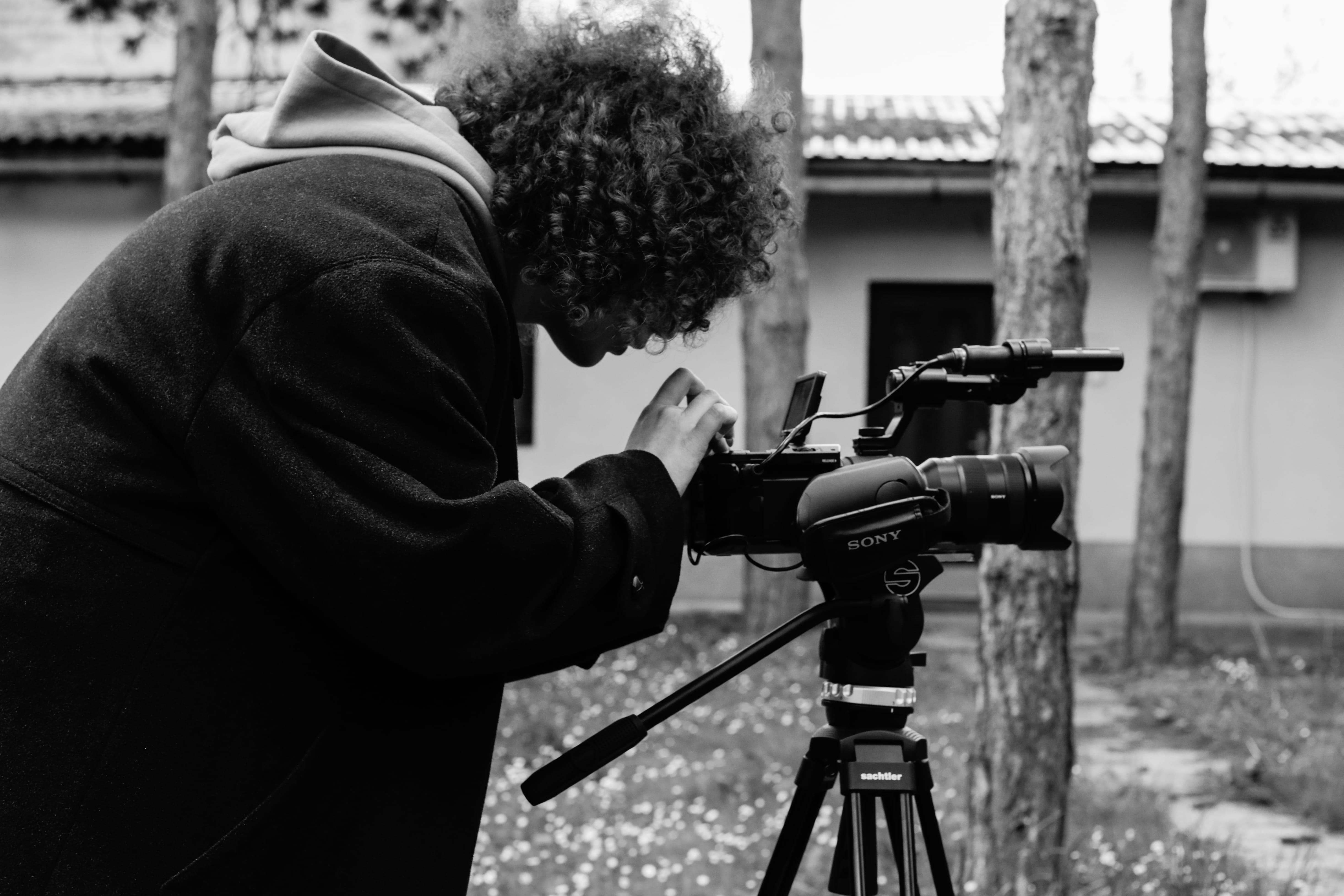 Rose operator behind camera