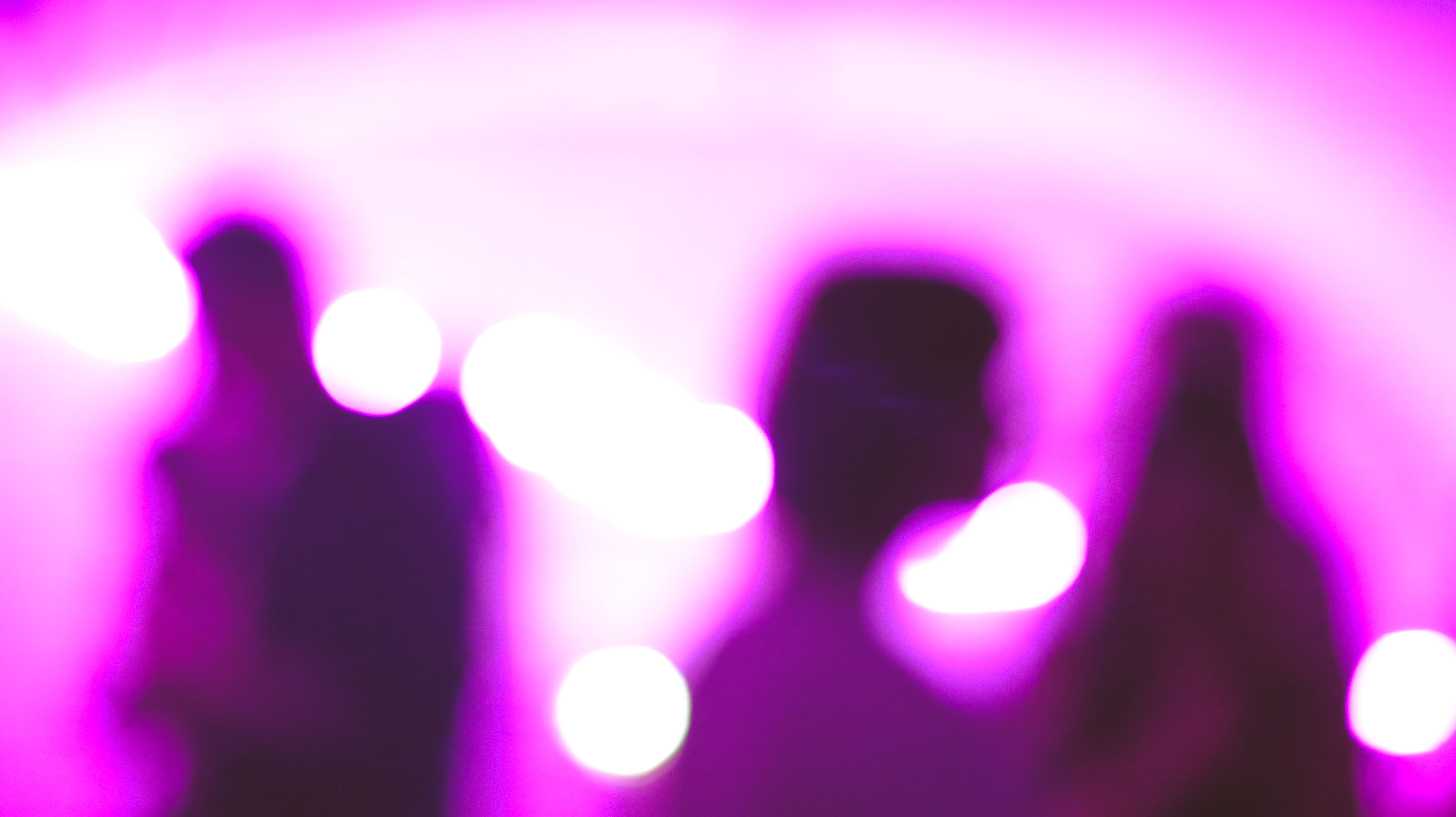 Dancefloor connection